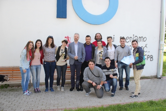  /> </div>
</body></html>